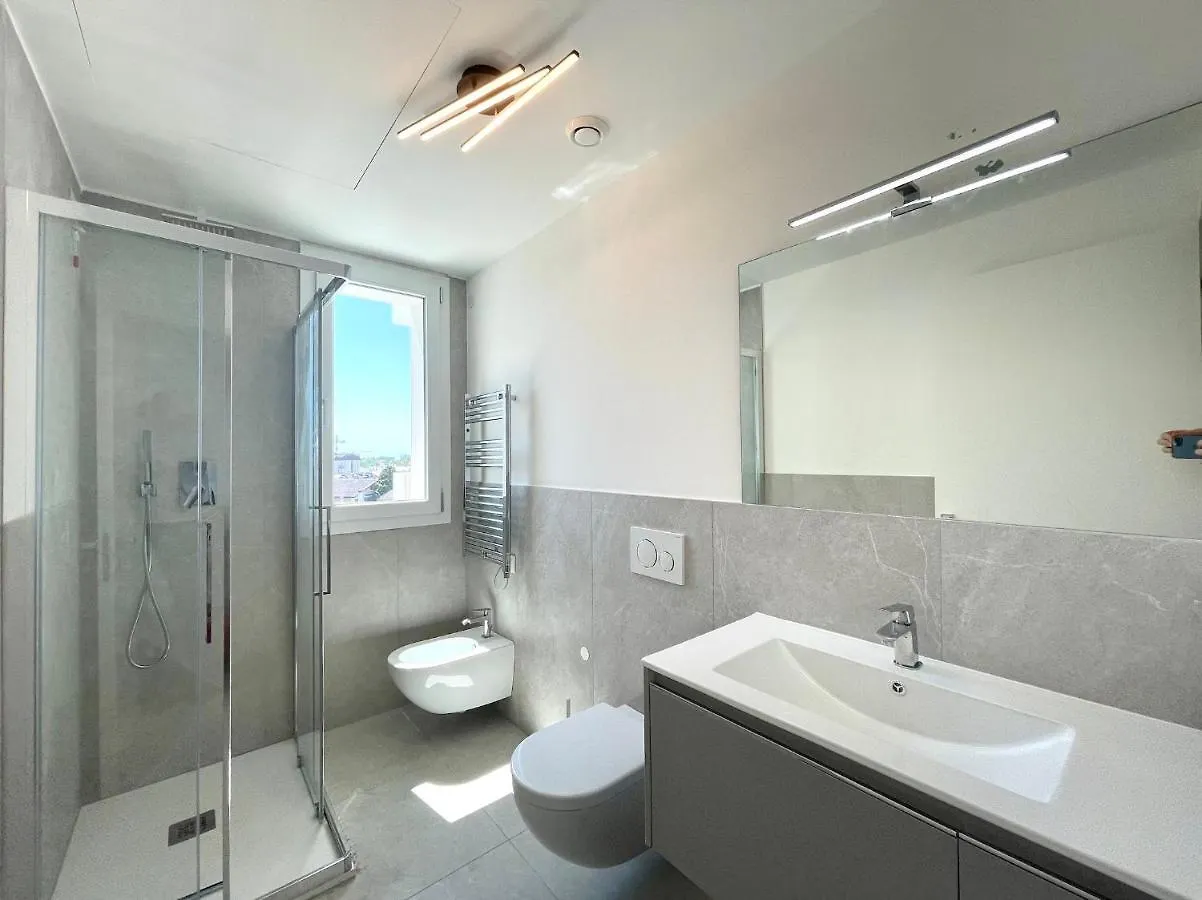 Blu Homes - Carraro Immobiliare Jesolo - Family Apartments 0*, Lido di Jesolo Italien
